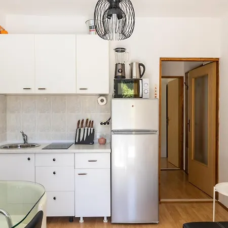 Tessa With Terrace, Free Wi-fi/parking *