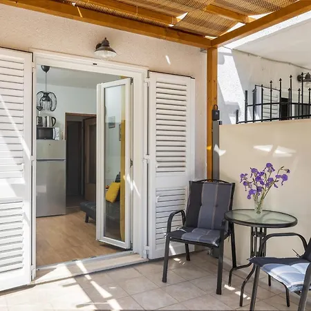 Apartment Tessa With Terrace, Free Wi-fi/parking Dubrovnik