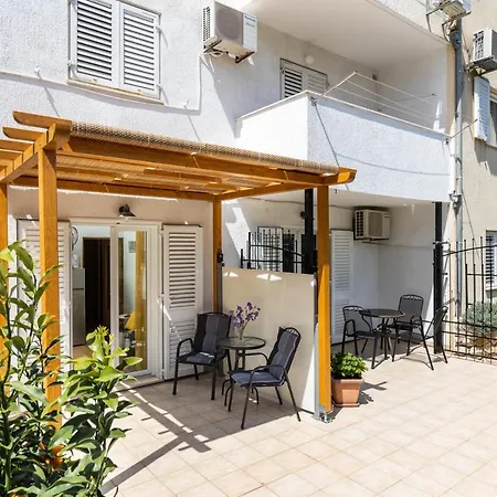 Apartment Tessa With Terrace, Free Wi-fi/parking Dubrovnik