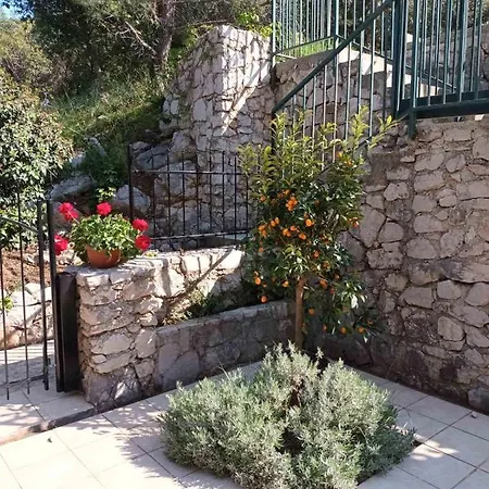 Tessa With Terrace, Free Wi-fi/parking * Dubrovnik